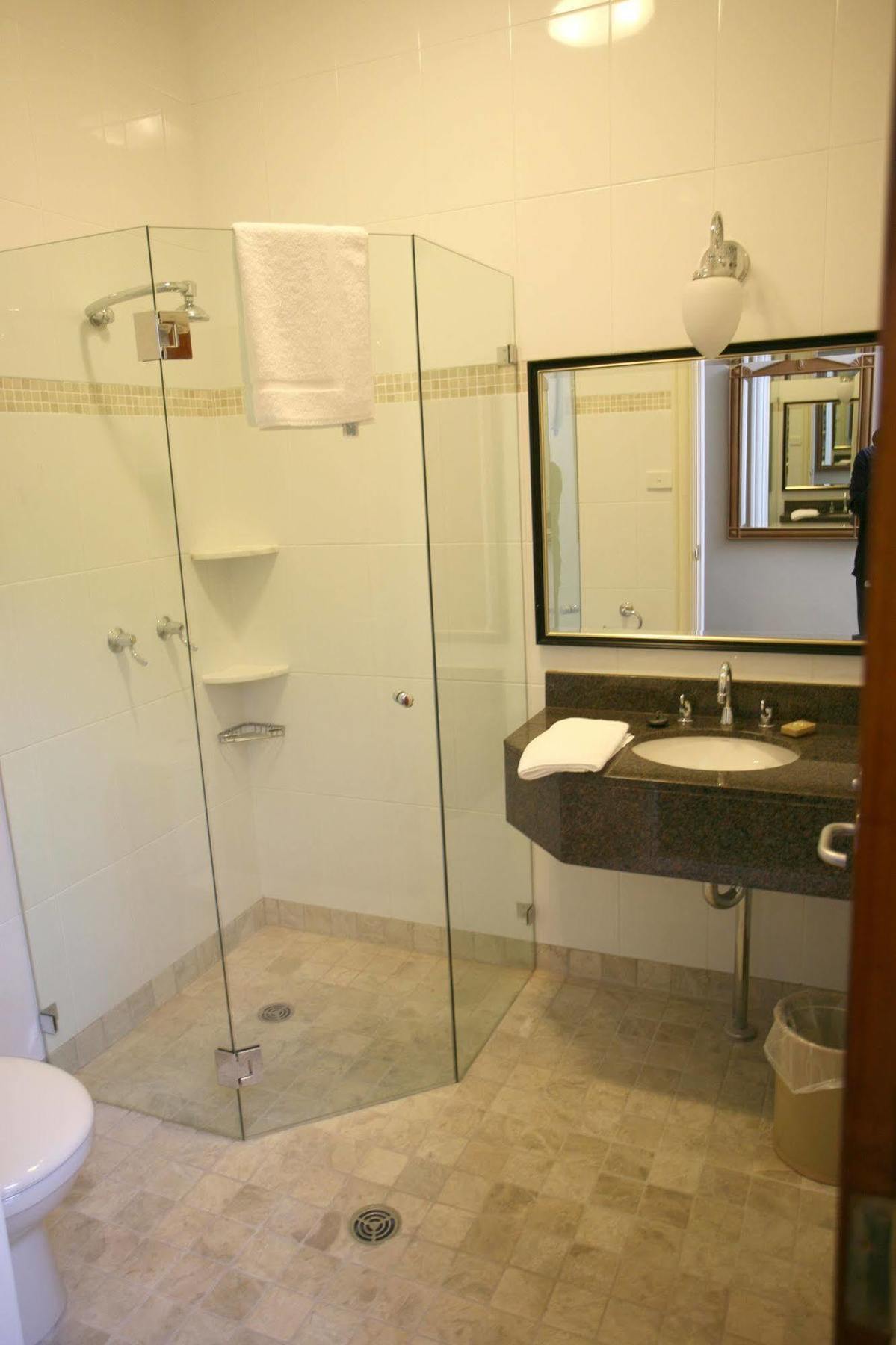 Darcy'S Hotel Sidney Dış mekan fotoğraf